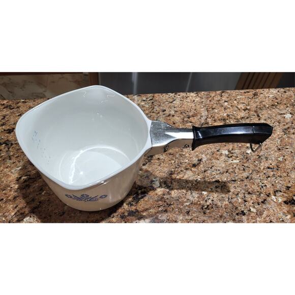Vintage Corning Ware Blue Cornflower 2 Qt Sauce Maker with Handle Rare Discont. - Picture 9 of 16